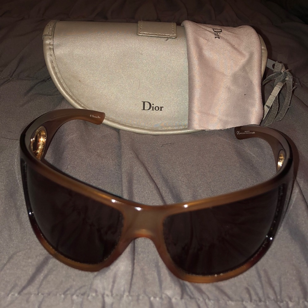Dior Sunglasses 🕶